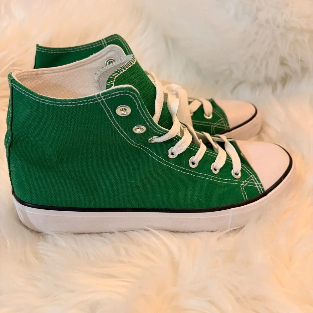 Unbranded High Top Sneakers Womens 8 Green Good Canvas Lace Up CASUAL RETRO